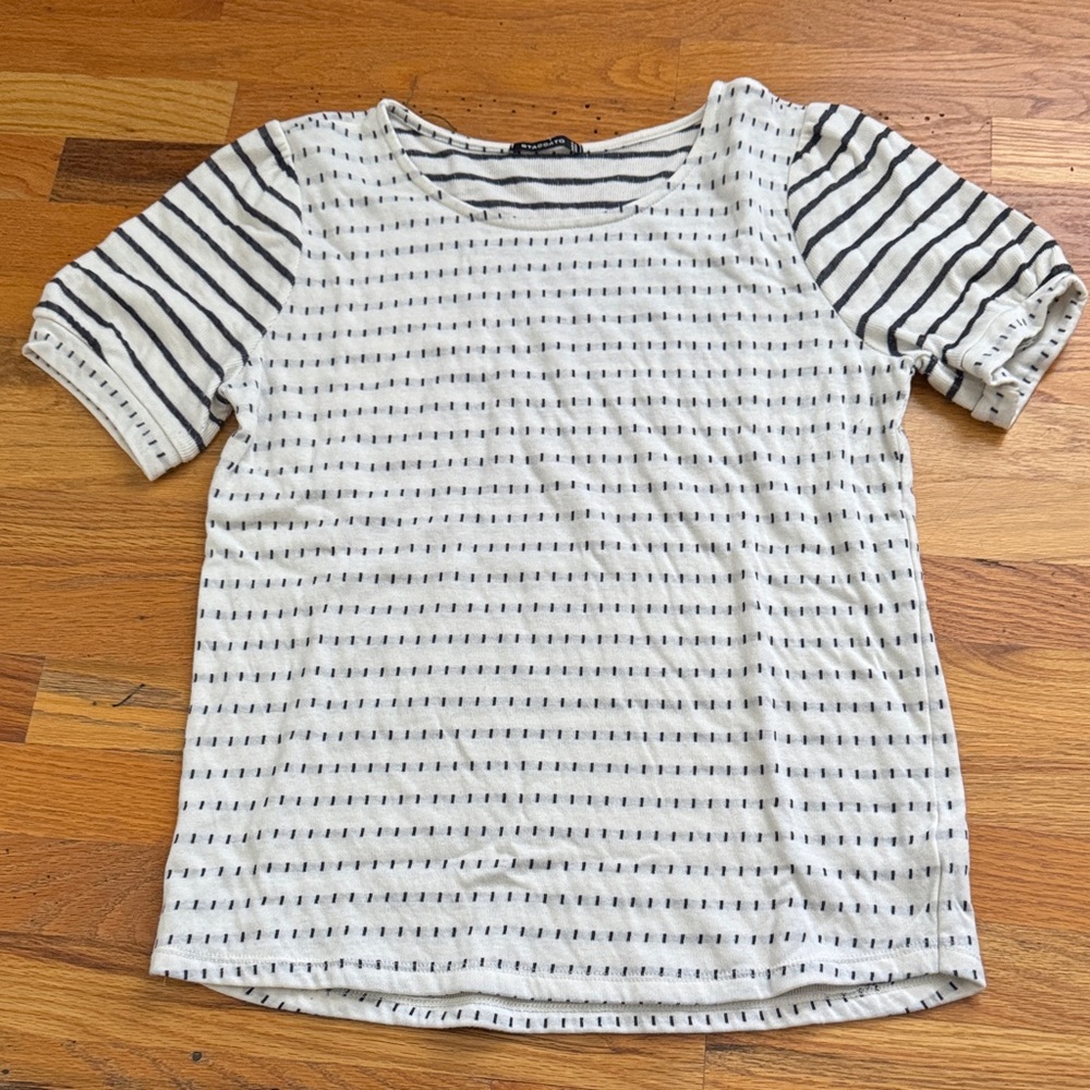 Striped Short-Sleeve Women's Tee - Navy & White
